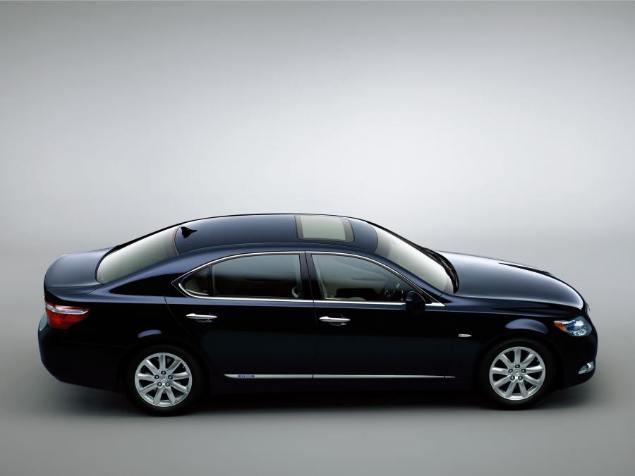  Lexus LS600h L 2007 года  (JP) (фото 8 из 10)
